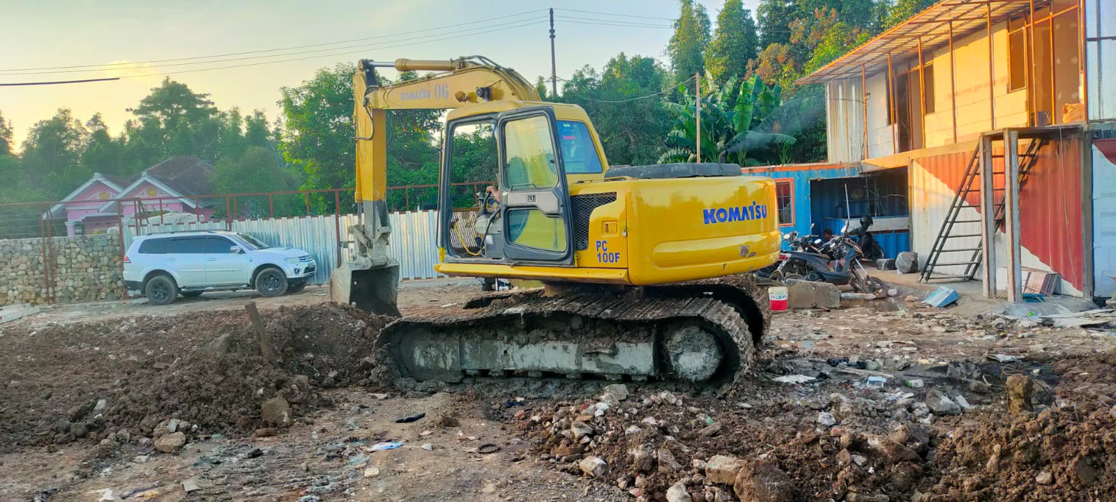 sewa excavator serang